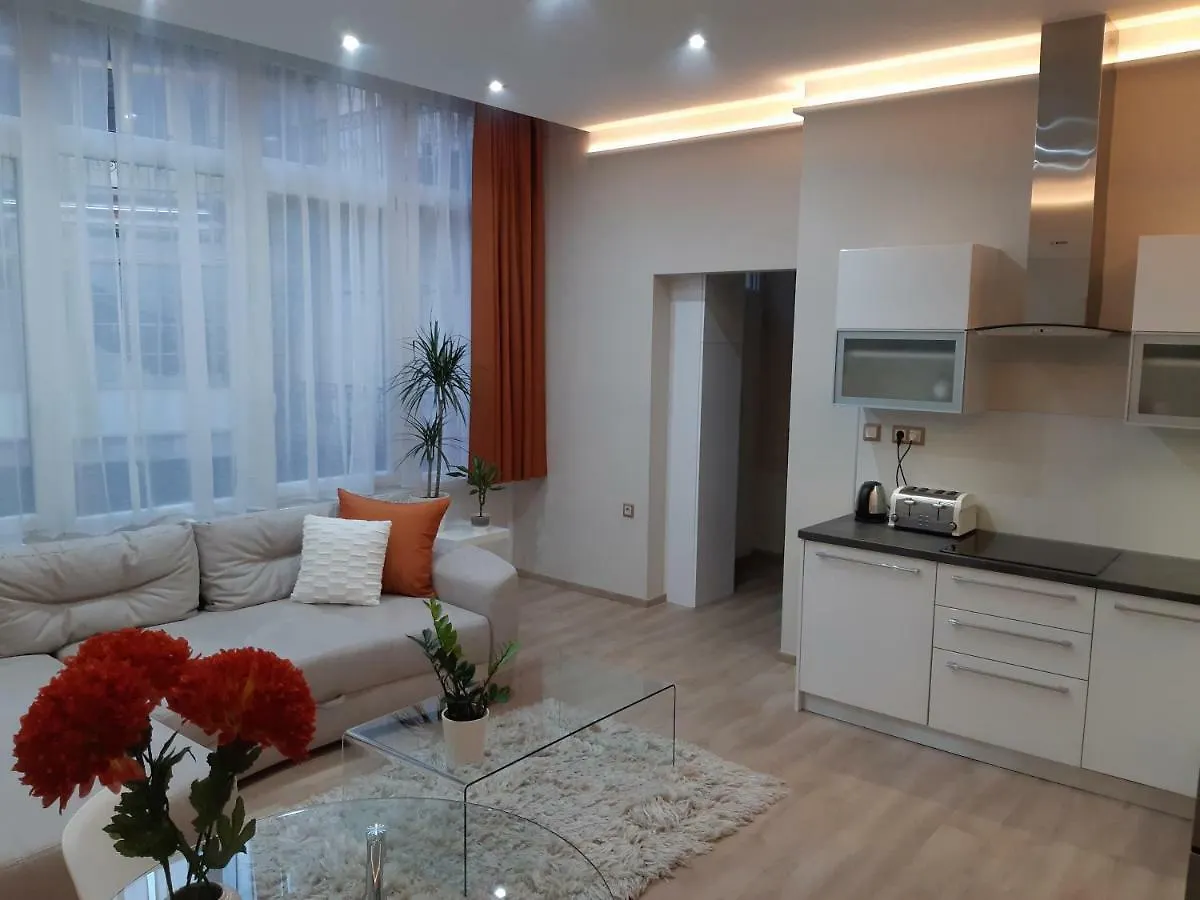 Modern, Quiet & Cozy Apartment In The Middle Of Downtown Near Danube At Fashion Street Budapest