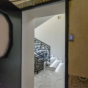 Downtown Core Apartman