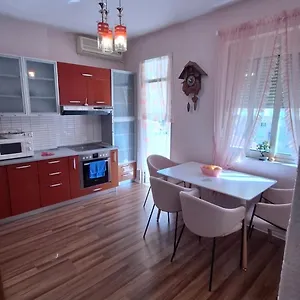 Cozyflat In The Middle Of , Tirana Albania