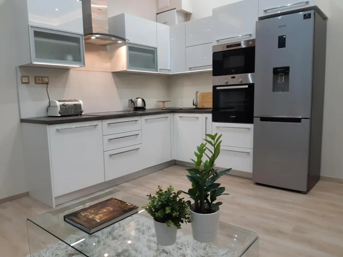 Modern, Quiet & Cozy Apartment In The Middle Of Downtown Near Danube At Fashion Street Budapest