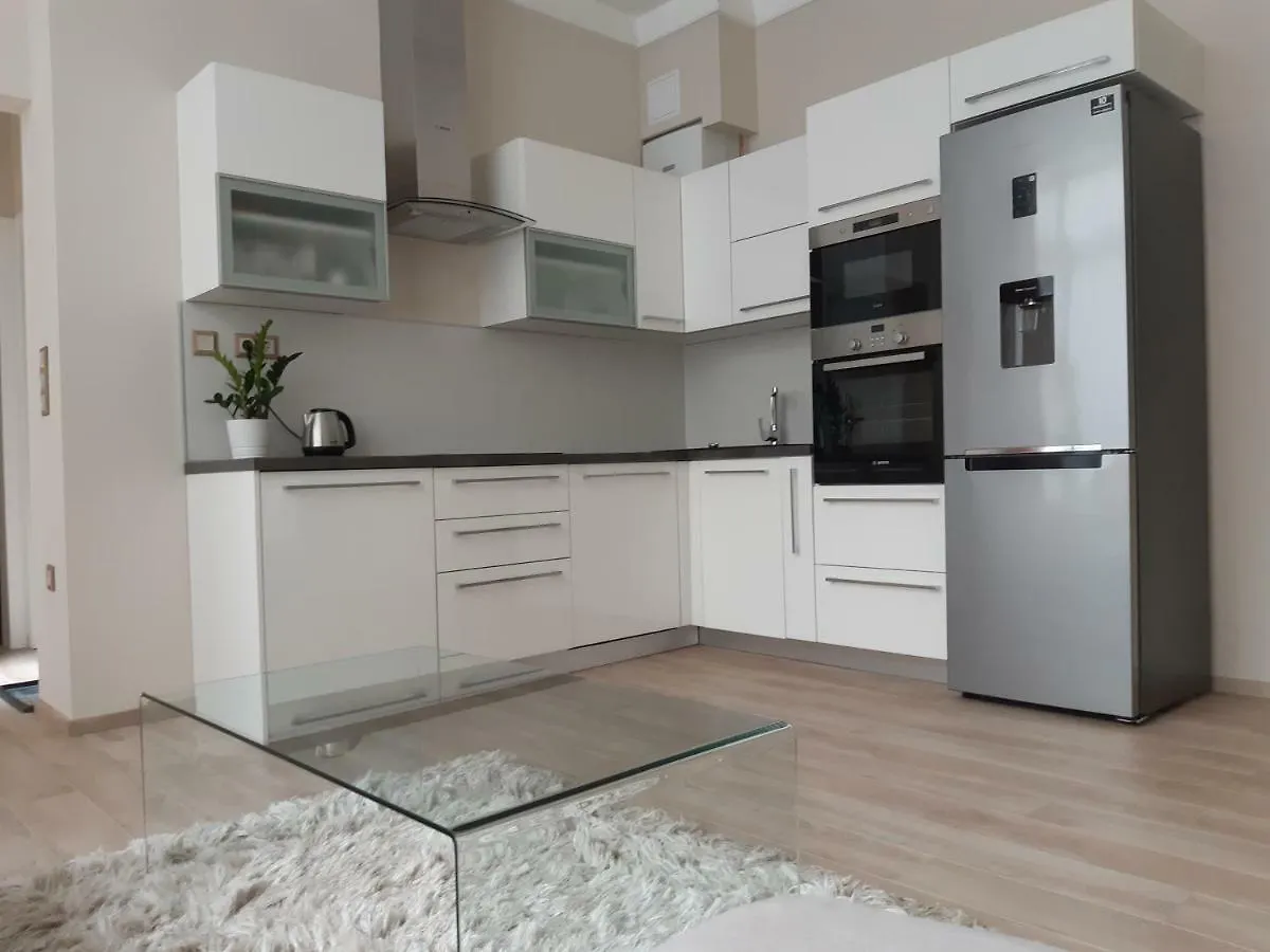 Modern, Quiet & Cozy Apartment In The Middle Of Downtown Near Danube At Fashion Street Budapest
