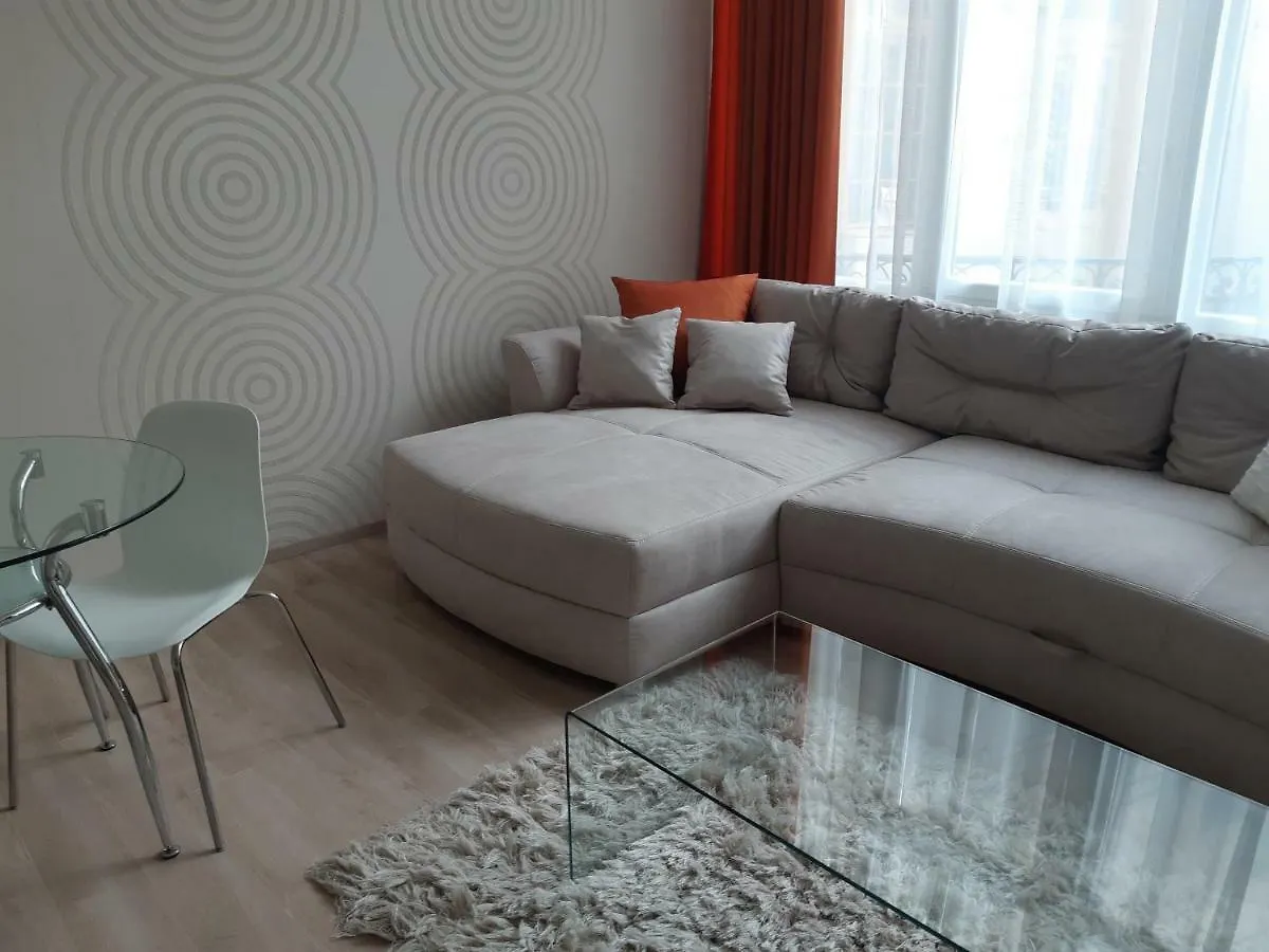 Modern, Quiet & Cozy Apartment In The Middle Of Downtown Near Danube At Fashion Street Budapest