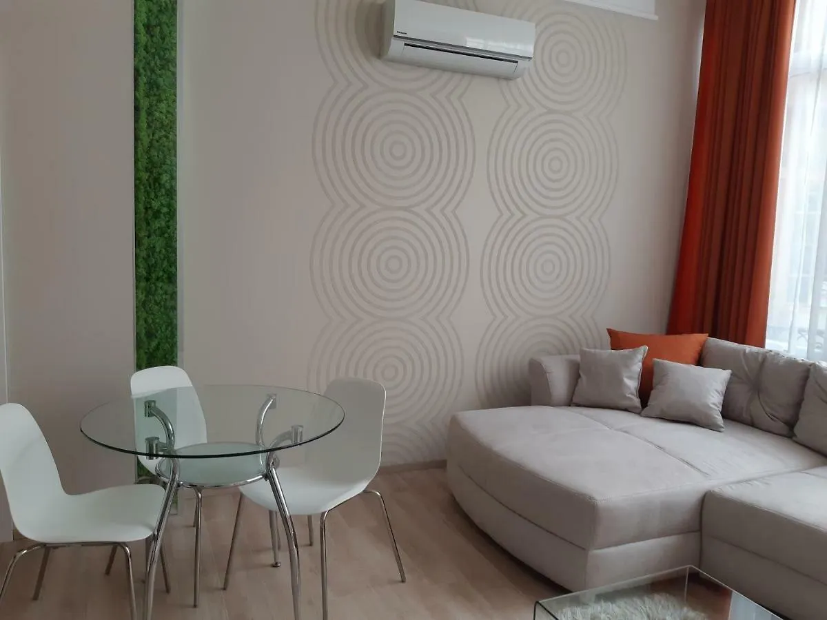 Modern, Quiet & Cozy Apartment In The Middle Of Downtown Near Danube At Fashion Street Budapest